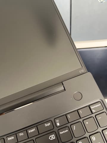 LENOVO ThinkPad E16 Gen 2 - Intel Core Ultra 7 155H - 16GB - 512 - 16"