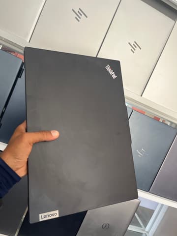LENOVO ThinkPad E16 Gen 2 - Intel Core Ultra 7 155H - 16GB - 512 - 16"