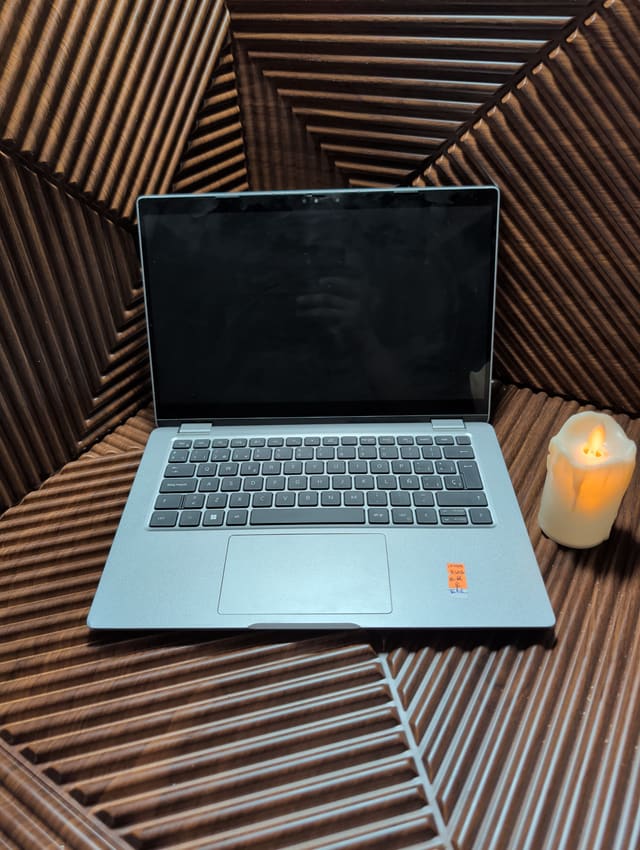 Dell Latitude 3340, صورة حقيقية
