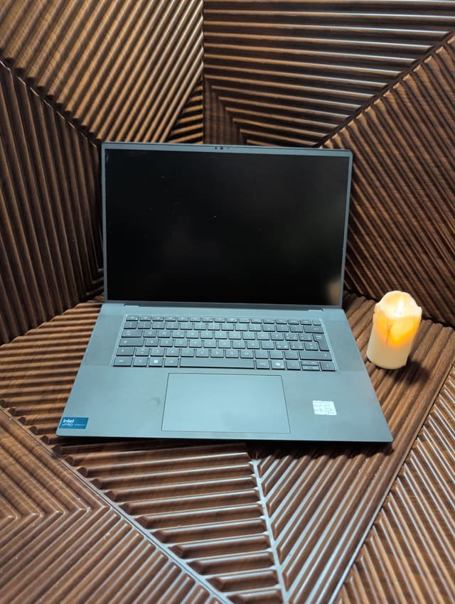 Dell Precision 5690, صورة حقيقية
