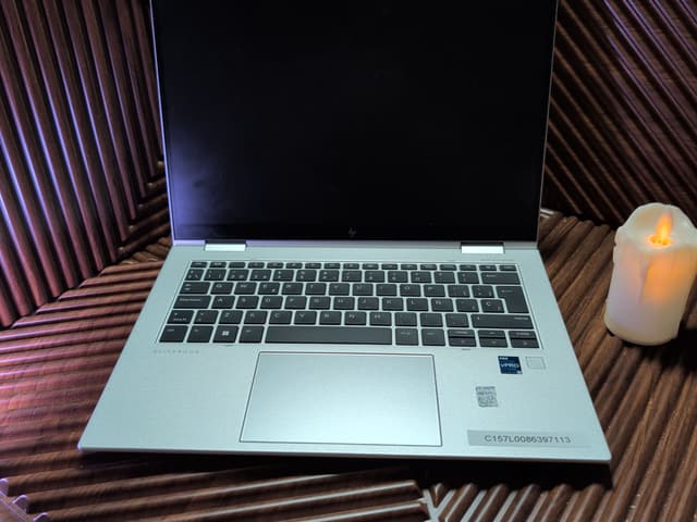 HP Elite x360 1040 14 G10 2-in-1, photo réelle