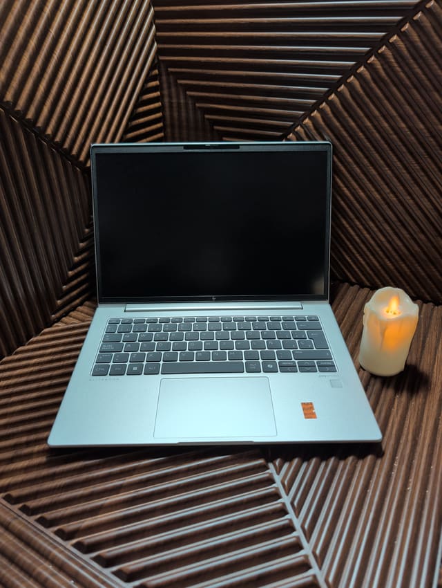 HP EliteBook 645 14 G11, صورة حقيقية