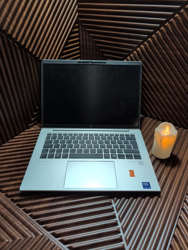 HP EliteBook 840 14 G11, صورة حقيقية
