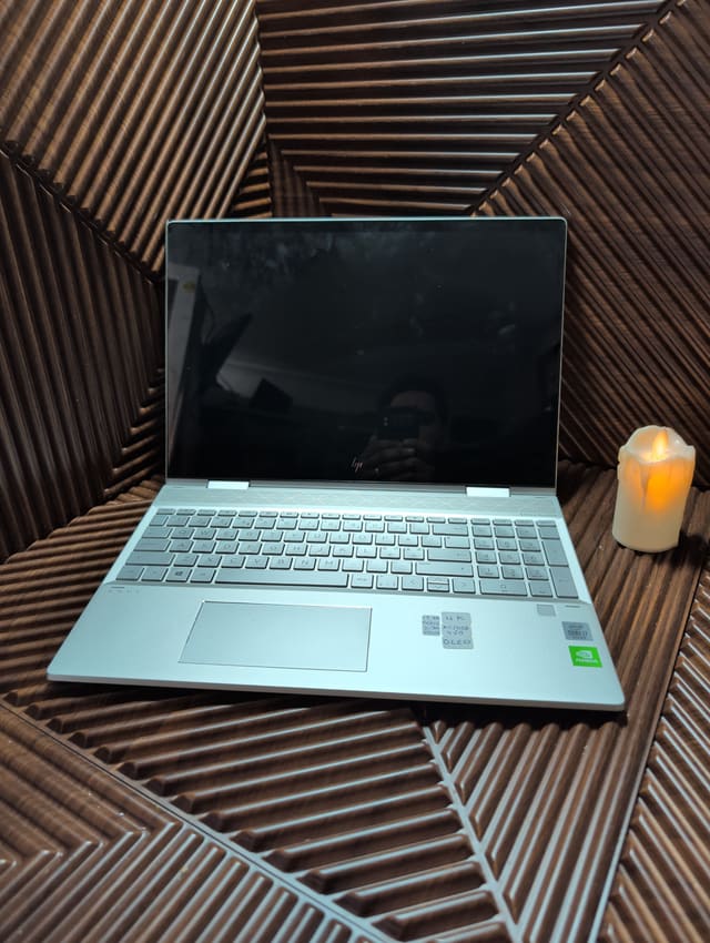 HP ENVY x360 Convertible 15-dr1xxx, صورة حقيقية