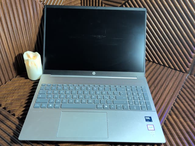 HP Pavilion 16-af0xxx, photo réelle