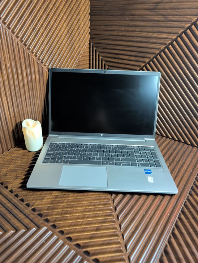 HP ProBook 450 15 G9, صورة حقيقية
