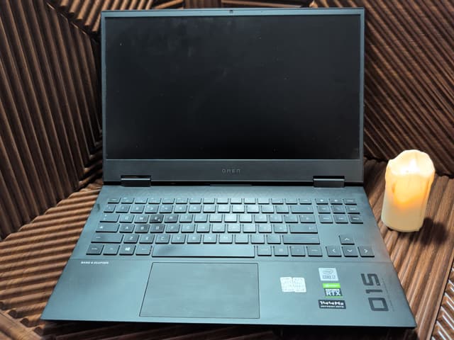HP OMEN 15-ek0xxx, photo réelle