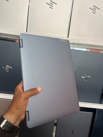 LENOVO IdeaPad Flex 5 14ABR8 - Ryzen 7 7730U - 16GB - 512 - 14" (tactile)