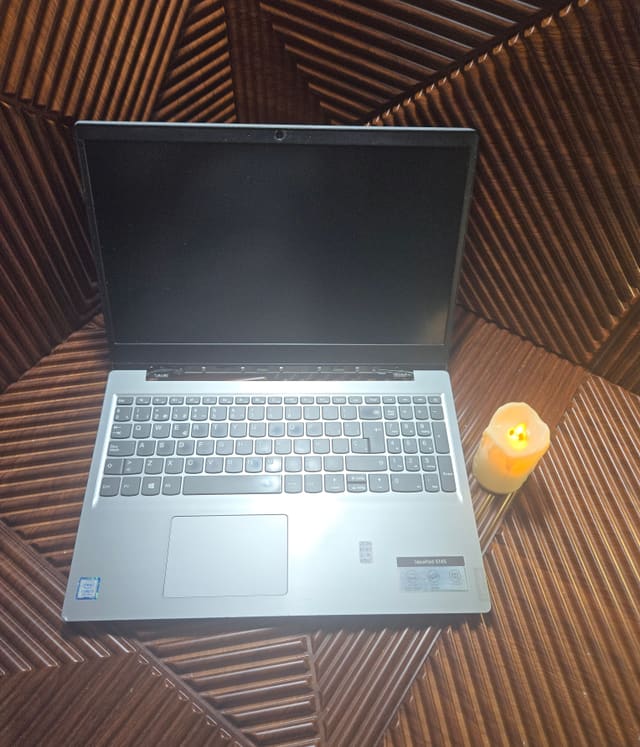 Lenovo IdeaPad S145-15IWL, صورة حقيقية