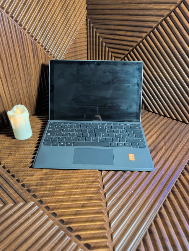Microsoft Surface Pro 7, photo réelle