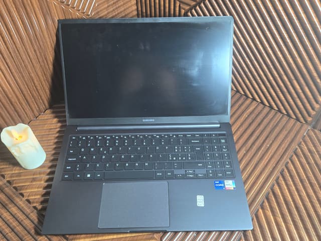 Samsung 750XFG, photo réelle