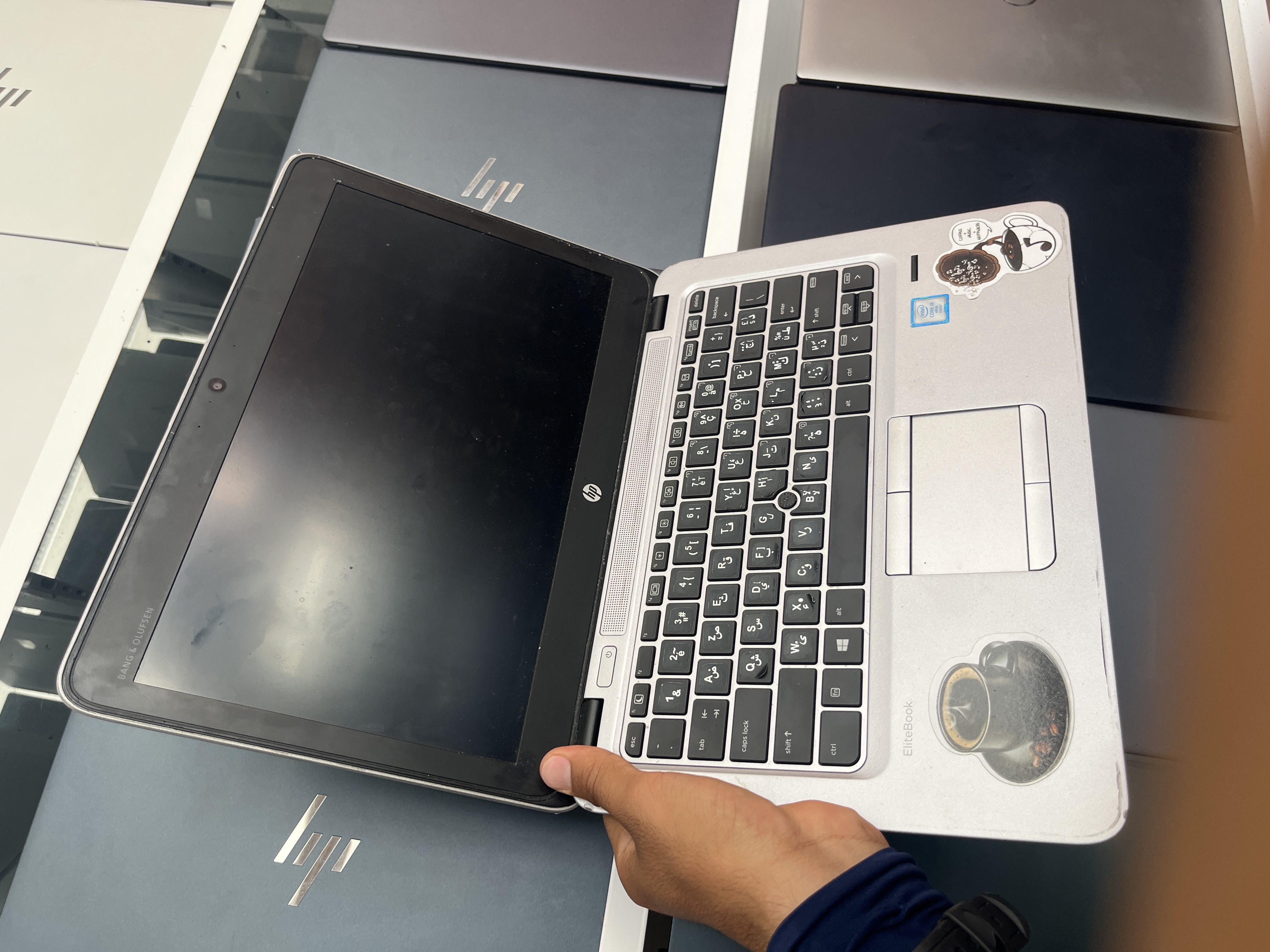 HP HP EliteBook 820 G3 - I5-6300U - 8GB - 256 - 13"