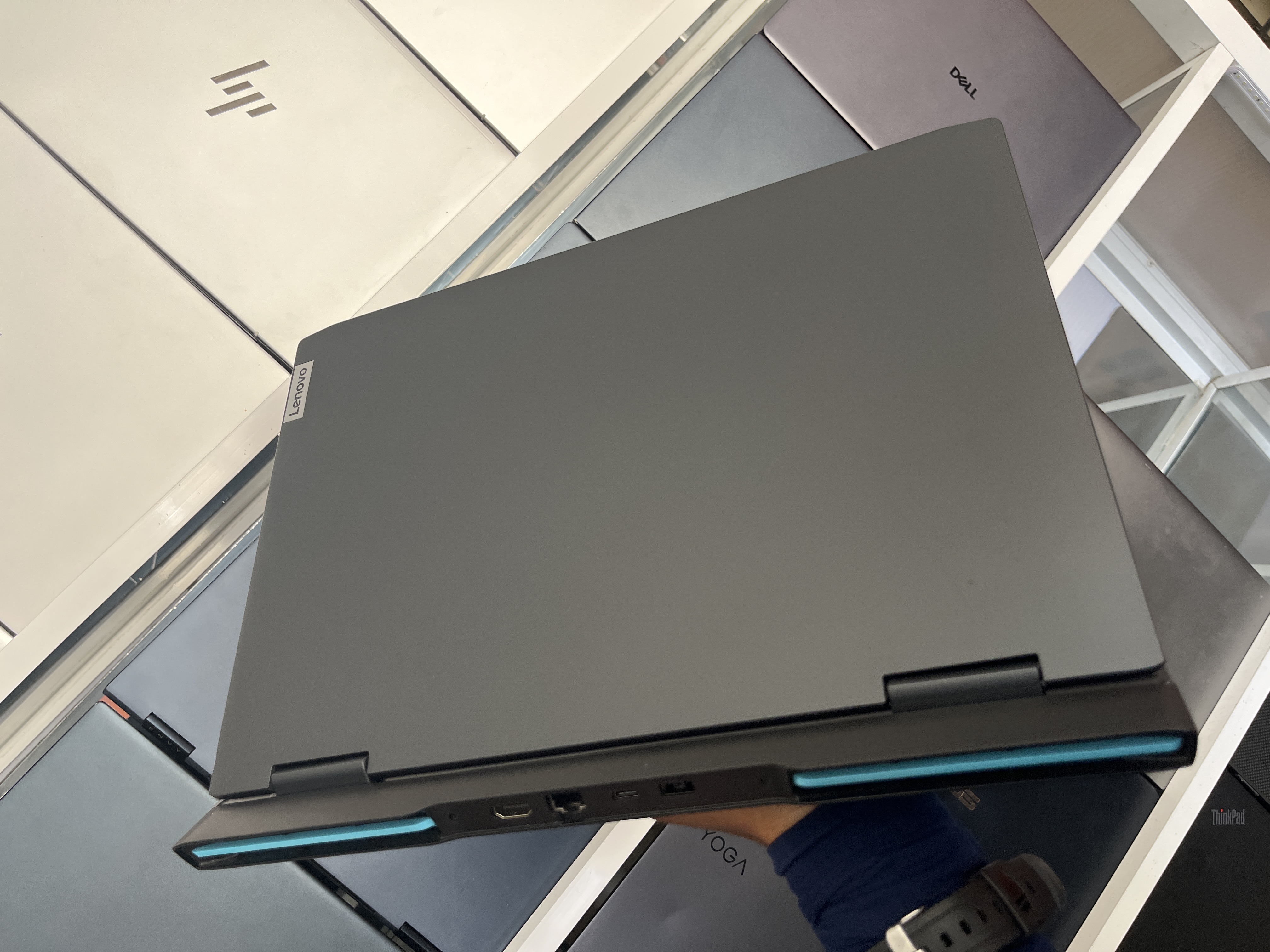 LENOVO IdeaPad Gaming 3 15IAH7 - I7-12650H - 16GB - 512 - 15" - GeForce RTX 3060 Laptop GPU